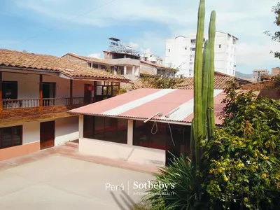 Venta de Casa en - Cusco 6 Dormitorios 