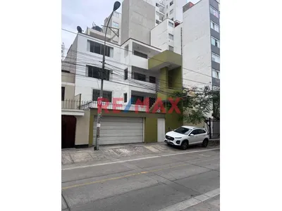 Alquilo Duplex, Dos Dormitorios, A 1 Cuadra De La Avenida Principal, Vista Exterior, Urbanización La Calera, Surquillo