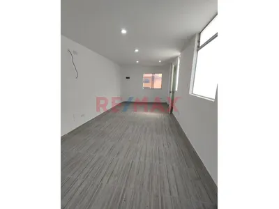 Oficina A Puerta Cerrada - San Borja 2 Ambientes