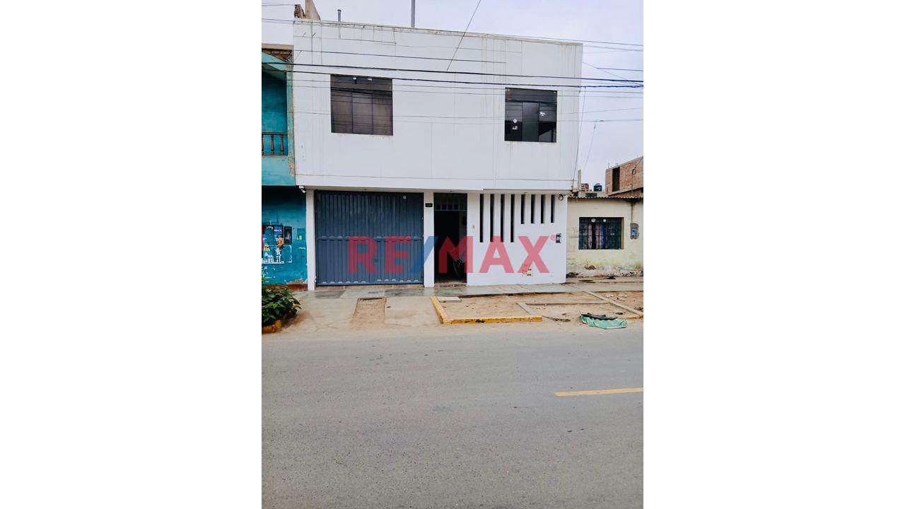 Casa Productiva De 2 Niveles Mas Terraza Con Alta Rentabilidad - 390M2 Florencia De Mora