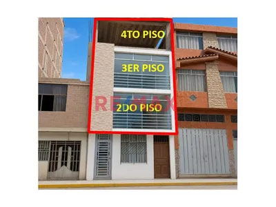 Casa En Venta Tres Pisos Mas Aires Av America Jose Leonardo Ortiz