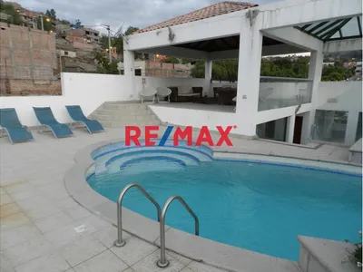 Allquilerl De Casa Con Piscina Y 2 Cocheras