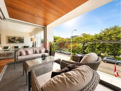 Departamento En Venta Ubicado En Una De Las Zonas Más Exclusivas De Chacarilla.