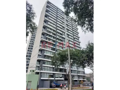 Departamento En Alquiler En Av Aramburu | Surquillo