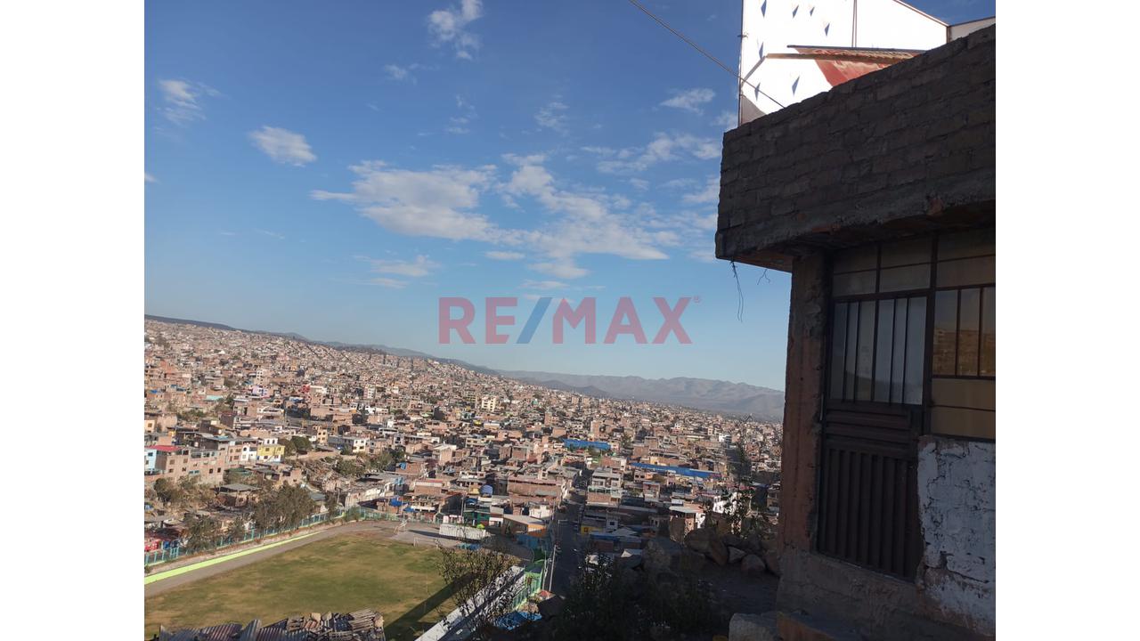 Venta De Terreno - Cerca Al Estadio La Rinconada Mariano Melgar Parte Alta