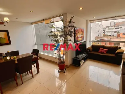 🏡 En Venta – Exclusivo Flat En Tercer Piso En Valle Hermoso | 151 M² | 4 Dormitorios | 2 Cocheras Lineales