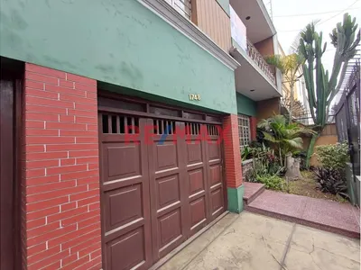 Amplia Casa En Venta Bellavista