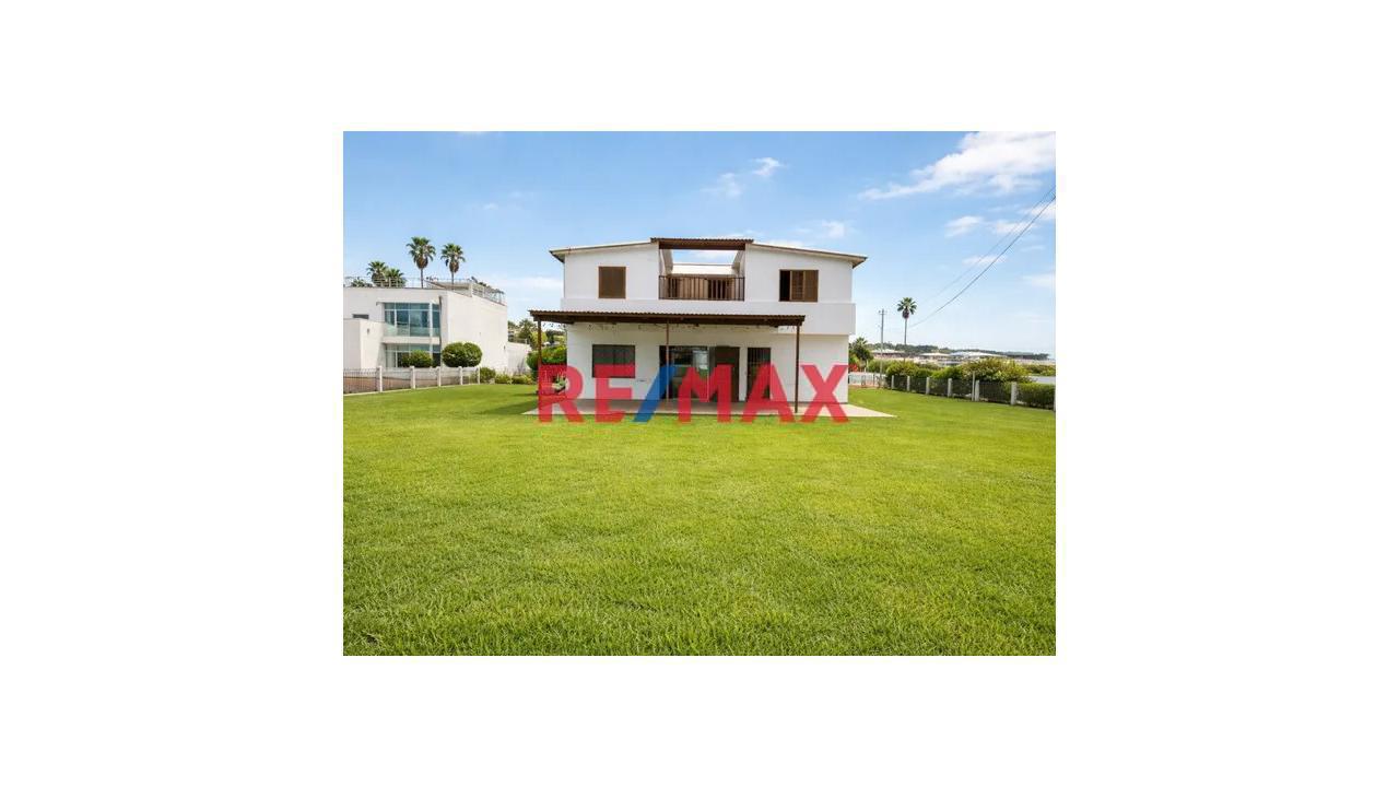 Venta De Casa De Playa En Lurín