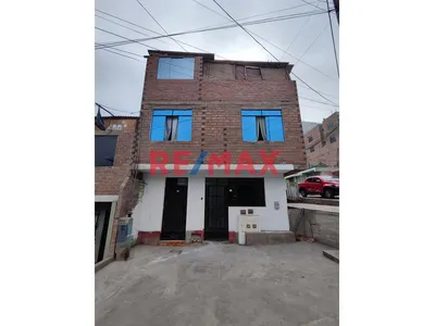 Venta De Casa Como Terreno En Ate