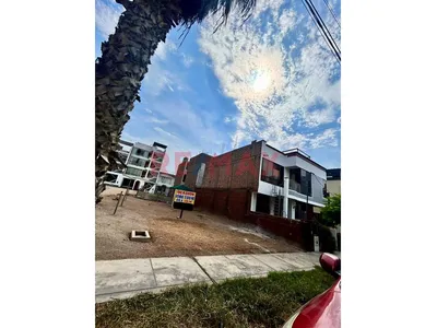 Venta De Terreno Urbano 120M2 En  Santa Clara Ate