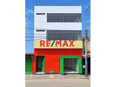 🔥 Local Comercial De 3 Pisos En Alquiler – En Plena Avenida - Pachacutec 🔥