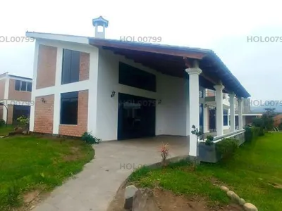Venta de Casa en Pachacamac - Lima 4 Dormitorios 
