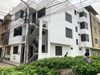 Venta de Casa en Lurigancho - Lima 9 Dormitorios