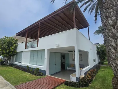 Venta de Casa de Playa en Cañete 4 Dormitorios