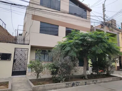 CASA EN VENTA SAN MARTIN DE PORRES. 266 m²