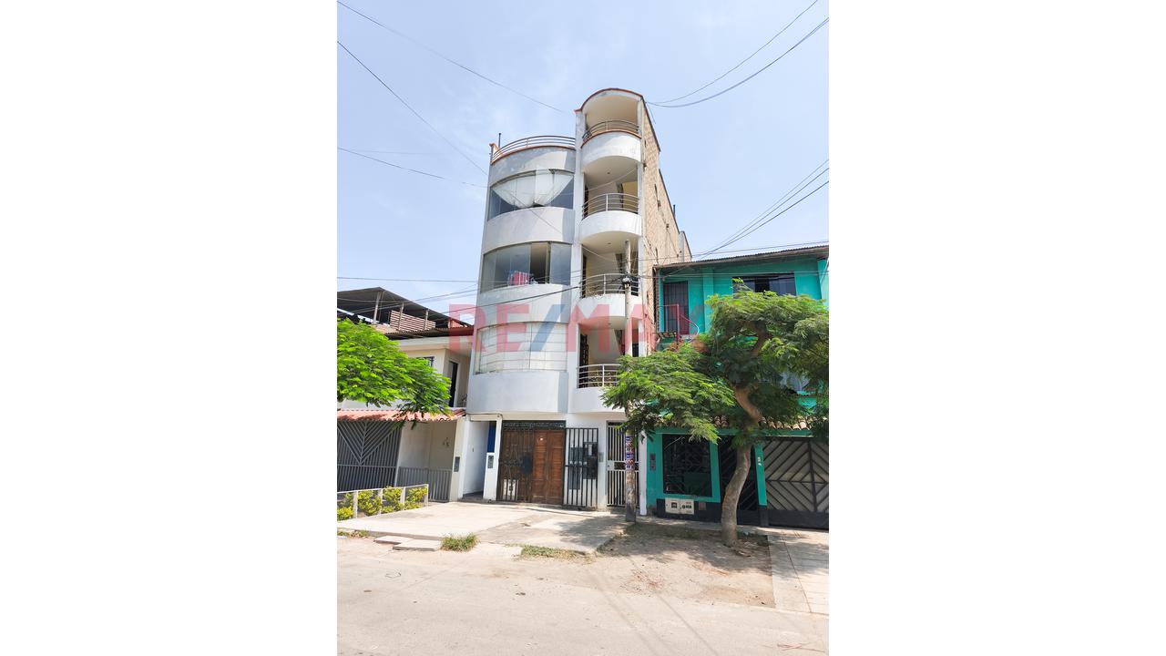 Amplio Departamento En Venta – Urb. Tablada De Lurín, Vmt