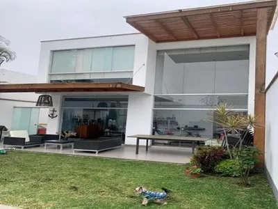 Casa en venta · Av Hawaii, La Molina · 334 m², 3 dorm.
