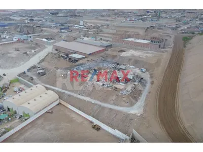 ¡Oportunidad Imperdible! Terreno Industrial Ubicado En Esquina Con Alto Potencial | Villa El Salvador