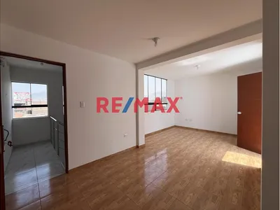 Amplio Departamento En Venta En El Agustino