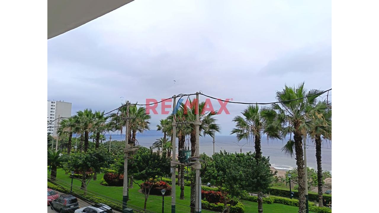 119M2 Con Espectacular Vista Al Mar/ Malecon Grau- Magdalena Del Mar