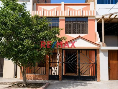 Casa En Venta - Urb. Latina - Chiclayo