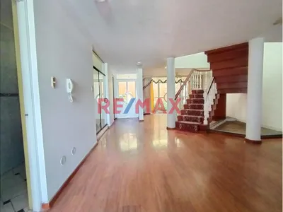Duplex En Venta En Urbanización En La Parte Baja De Cayma