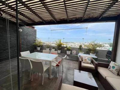 Venta de Departamento en Santiago de Surco - Lima 4 Dormitorios