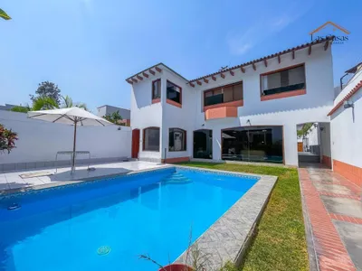 Casa en venta · Av Rinconada del Lago al 700, La Molina · 453 m², 7 dorm.