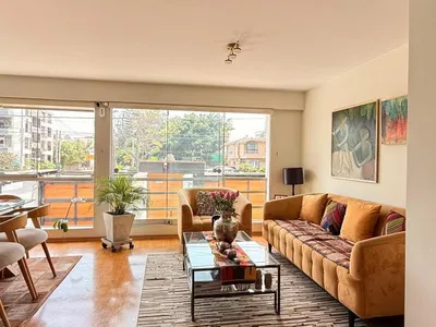 Venta de Departamento en Santiago de Surco - Lima 2 Dormitorios