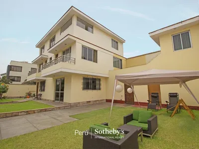 Venta de Terreno / Lote en Santiago de Surco - Lima 8 Dormitorios
