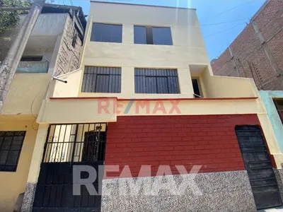 Venta de Casa en Lurigancho - Lima 9 Dormitorios 