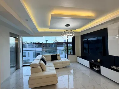 Venta de Departamento en Surquillo - Lima 3 Dormitorios