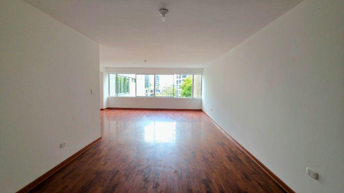 Venta de Departamento en Miraflores - Lima 3 Dormitorios 