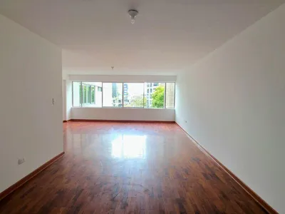 Venta de Departamento en Miraflores - Lima 3 Dormitorios