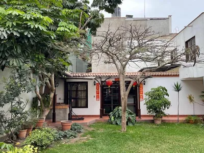 Venta de Casa en Miraflores - Lima 0 Dormitorio 