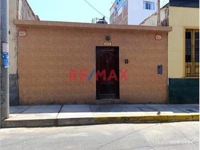 Venta De Casa En Huacho –  Excelente Ubicación