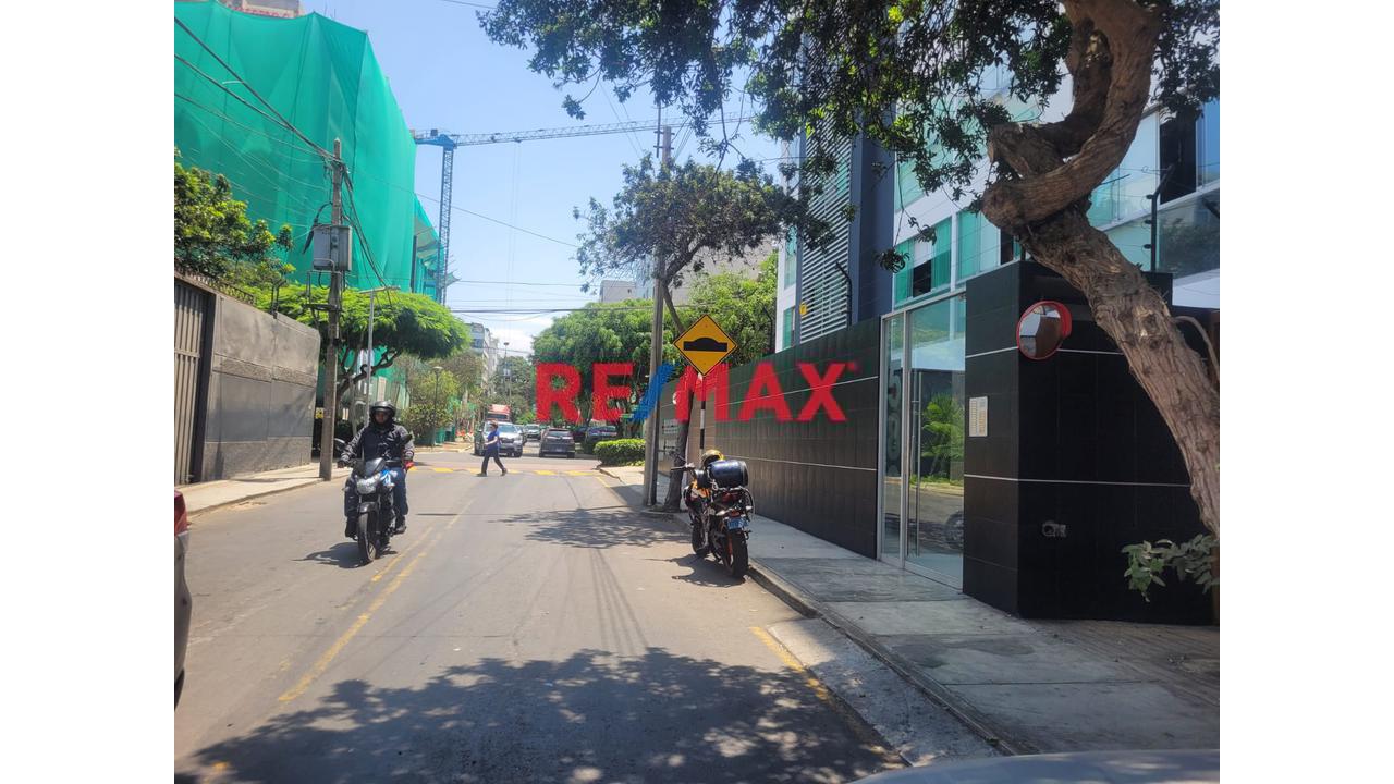 Vendo  Terreno  En  Zona Estratègica De  Miraflores