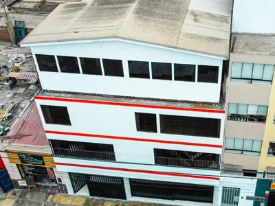 Venta de Local Comercial en Lince - Lima 14 Dormitorios 