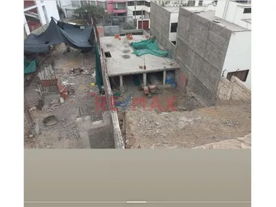 Venta de Terreno / Lote en Santiago de Surco - Lima 0 Dormitorio 