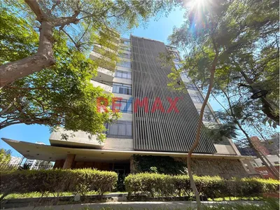 Venta De Departamento Frente A Parque San Isidro