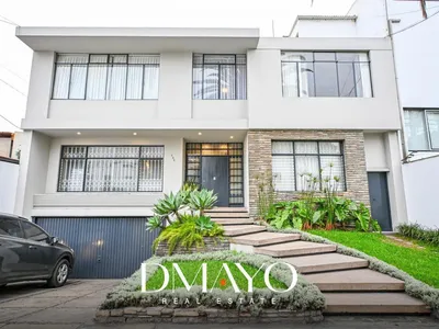 Venta de Casa en San Isidro - Lima 4 Dormitorios