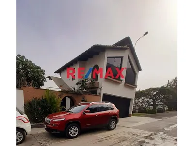 ✨ Exclusiva Casa En Los Álamos De Monterrico