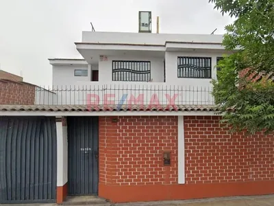 Venta de Casa en San Martín de Porres - Lima 17 Dormitorios 