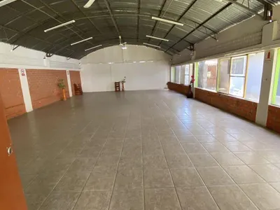 Venta de Local Comercial en Sachaca - Arequipa 30 Dormitorios 