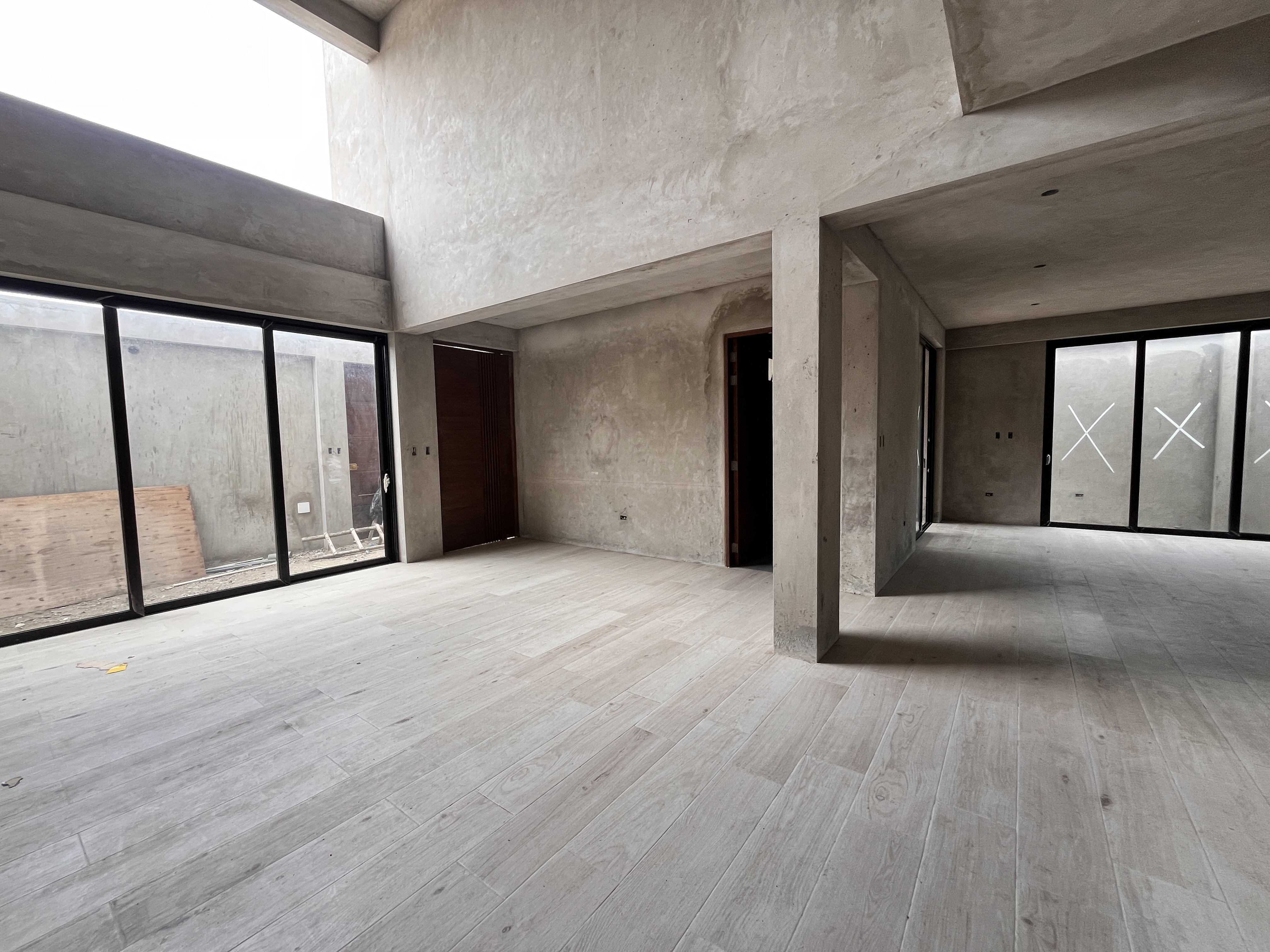 Amplia casa de 570 m² en casco gris en Residencial Santa Beatriz, Huanchaco