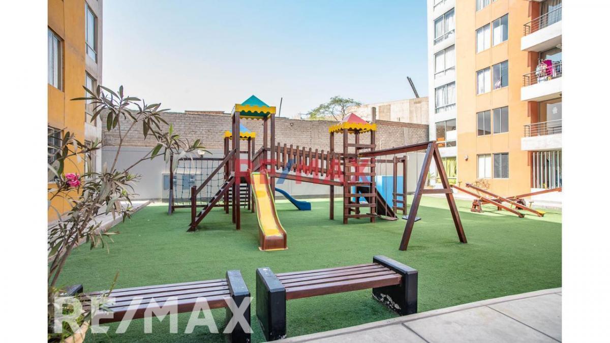 Venta de Casa en Ate - Lima 3 Dormitorios 