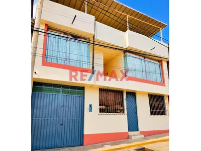 🏡✨ ¡Casa En Venta – 1Ro De Junio! ✨🏡 📍 A Solo 2 Cuadras De La Avenida Principal 🚗📍