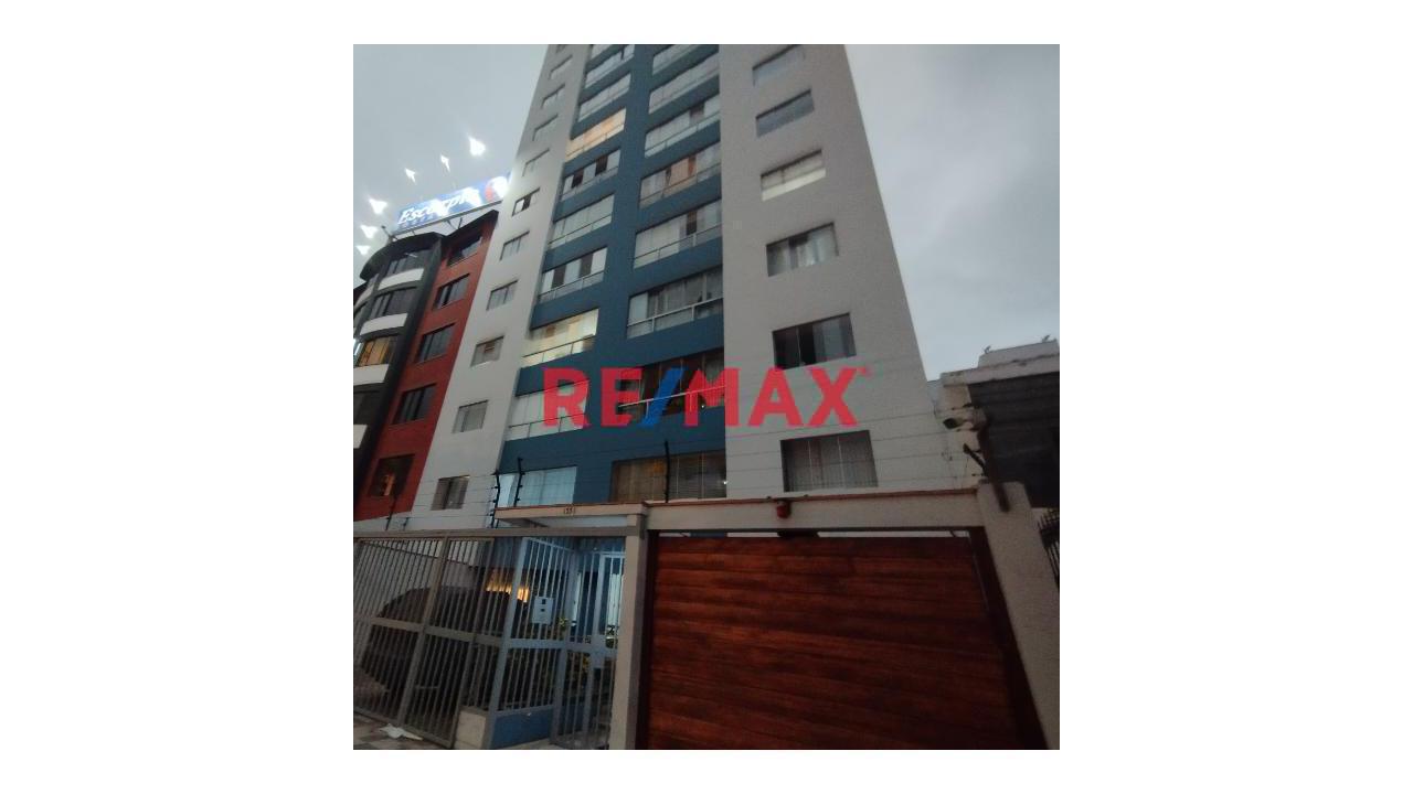 🏡 ¡Alquiler En Pueblo Libre – 88 M² + Cochera Techada! En Plena Av. Bolivar
