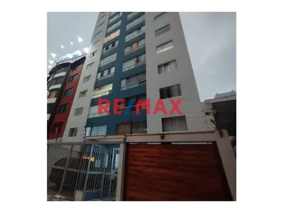 🏡 ¡Alquiler En Pueblo Libre – 88 M² + Cochera Techada! En Plena Av. Bolivar