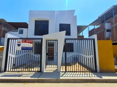🏠 Casa En Venta Miraflores Country Club Calle Los Lirios 📭 Mz Bh Lote 21 Etapa 2 A Solo $115 Mil Dólares 🔥 A.T 📐120 M2 Y A.C 📐 166 M2